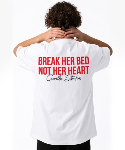 Oversize тениска Break Her Bed, Not Her Heart